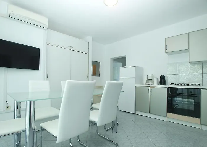 Apartman Milica 56 Póla
