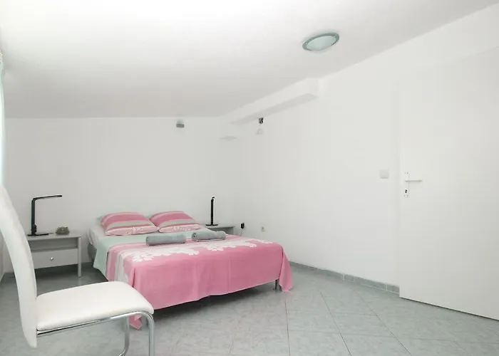 Milica 56 Apartment *