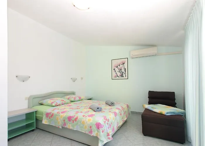 Milica 56 Apartment *