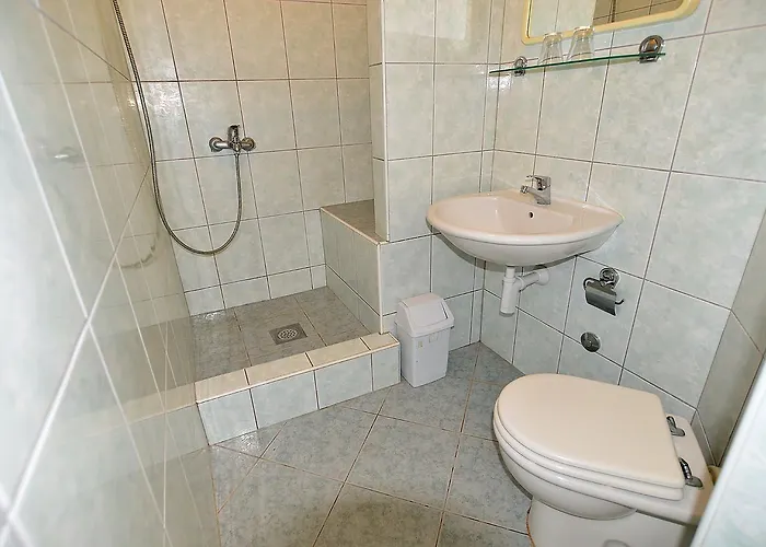 Milica 56 Apartman Póla